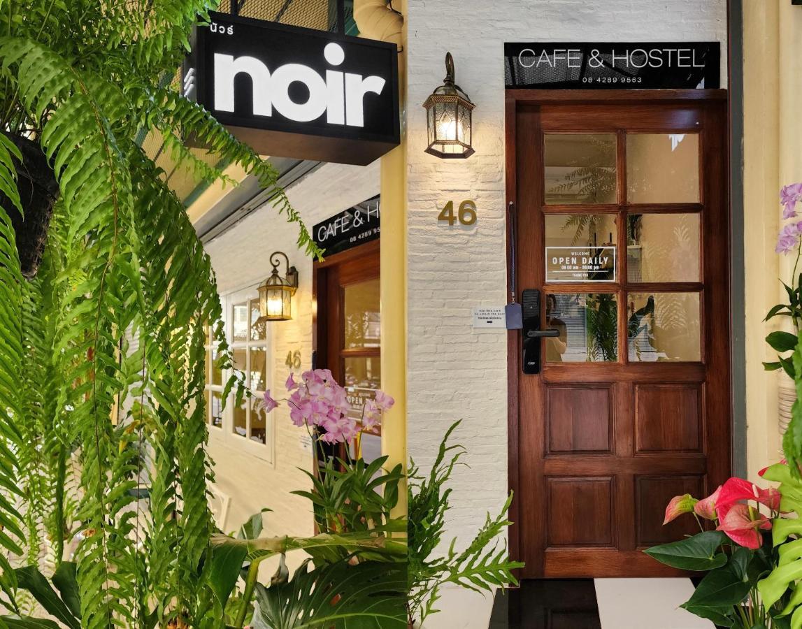 Noir Cafe And Hostel Chinatown Бангкок Экстерьер фото